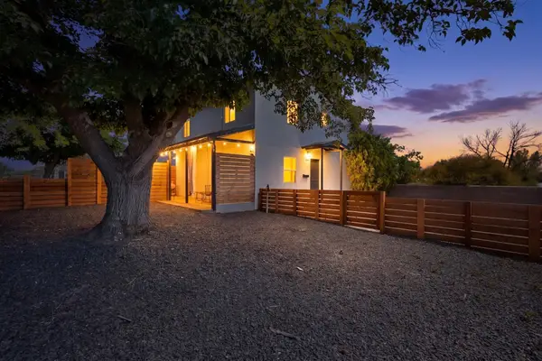 622 Jefferson Street Ne, Albuquerque, NM 87110