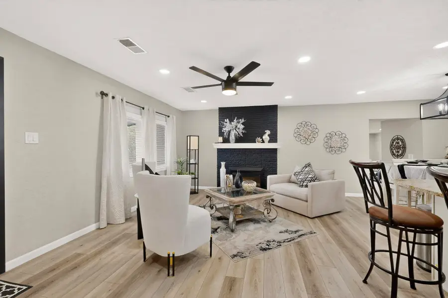 202 Wayne Road Nw, Albuquerque, NM 87114 - #3