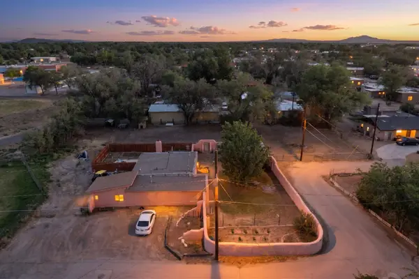 735 Adobe Lane, Los Lunas, NM 87031