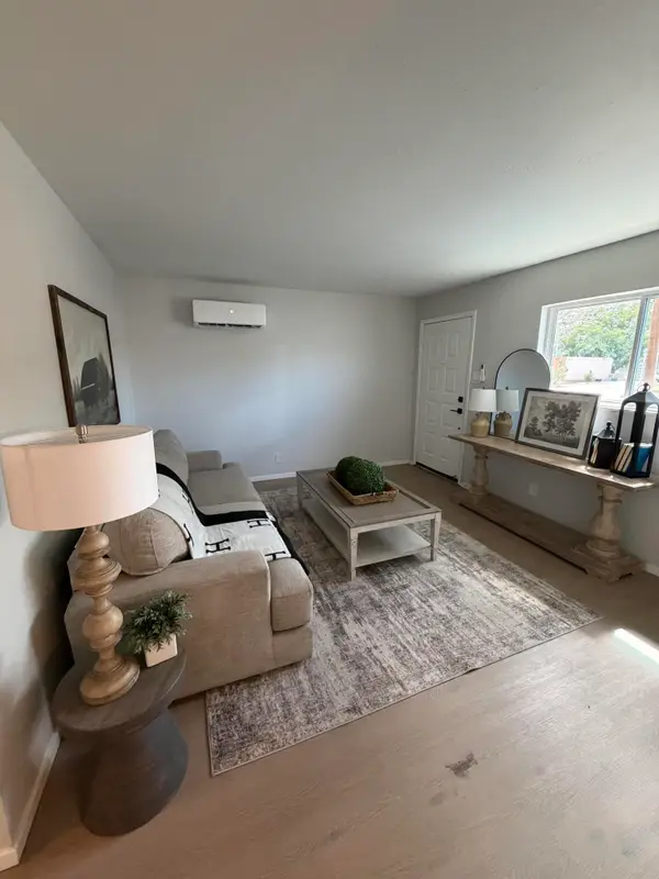 412 65th Street Sw, Albuquerque, NM 87121