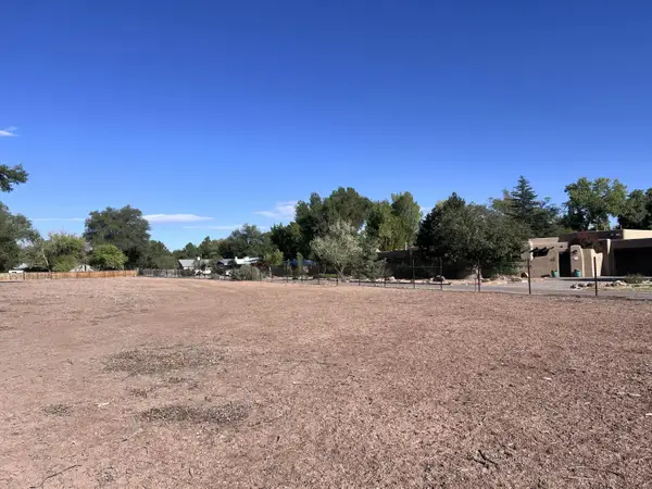 932 Hacienda Drive Nw, Albuquerque, NM 87114