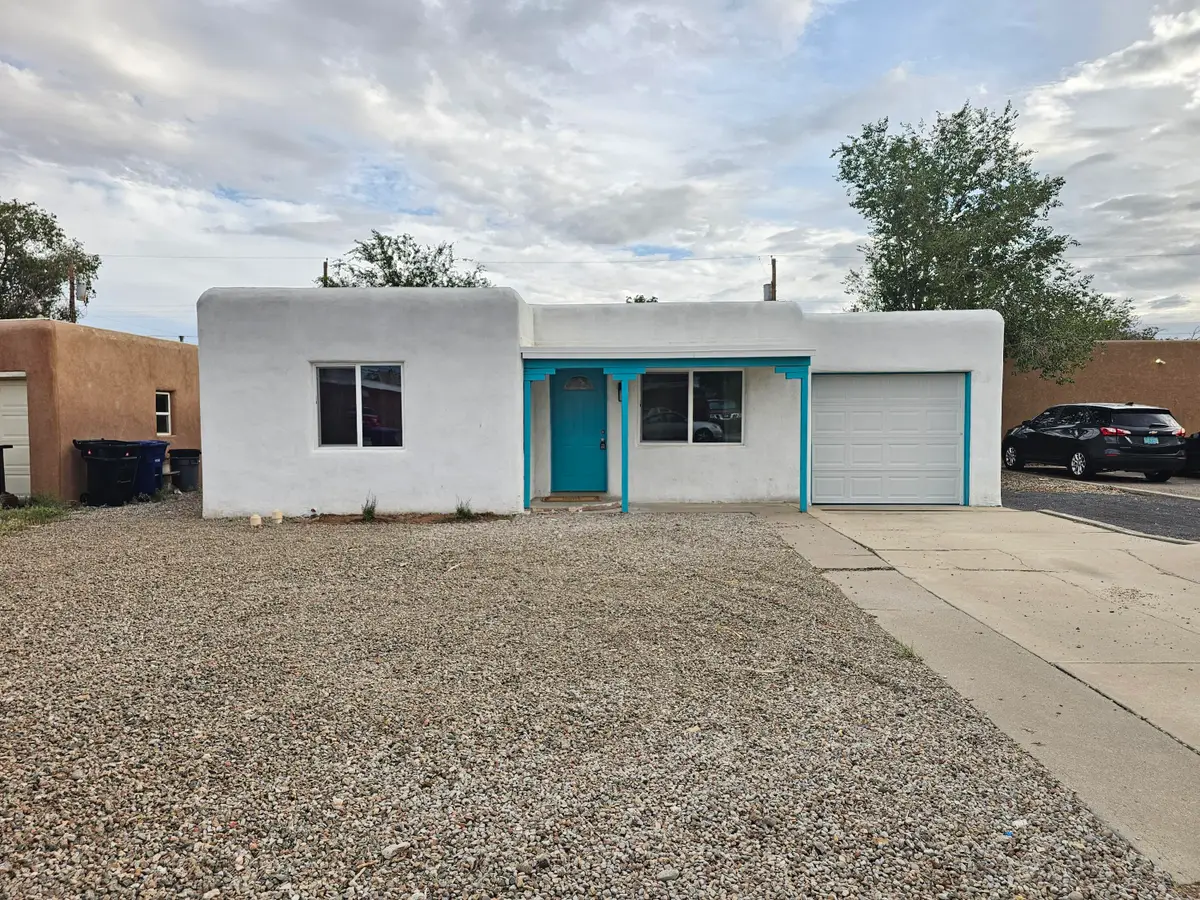 3428 Ross Avenue Se, Albuquerque, NM 87106 - #1