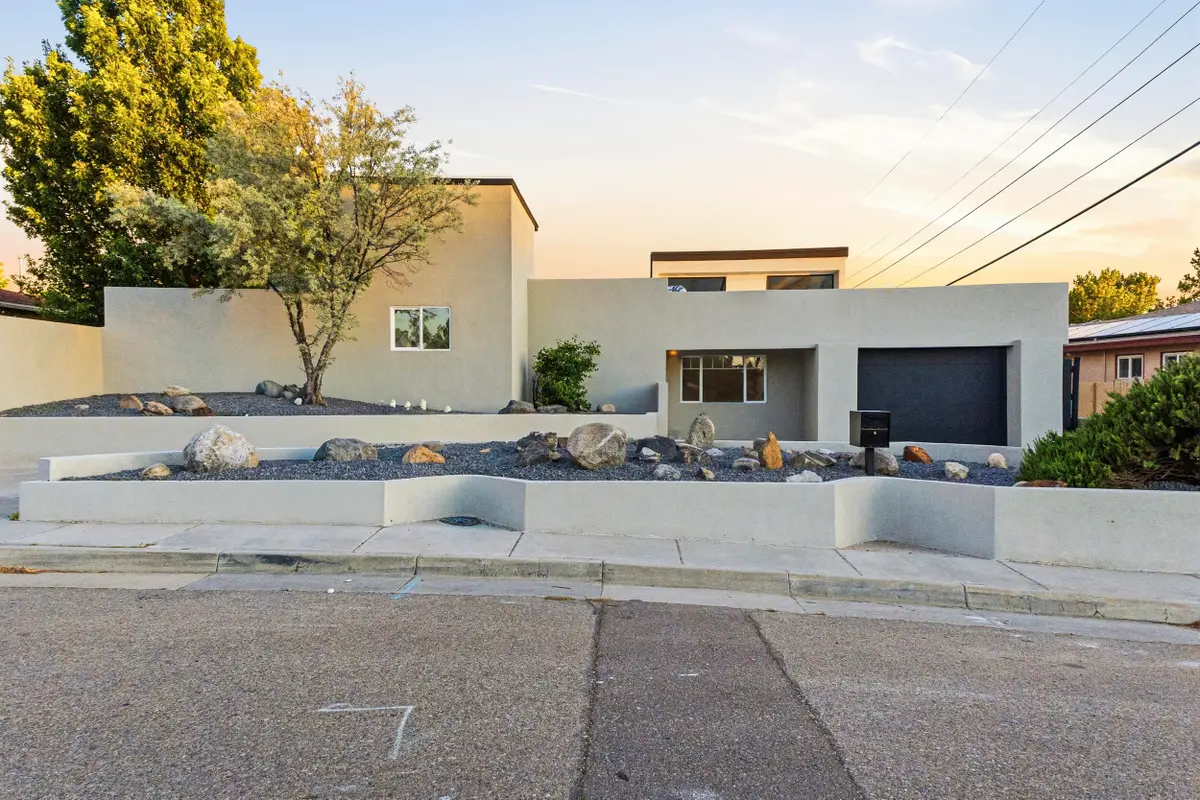 2614 Schell Place Ne, Albuquerque, NM 87106 - #1