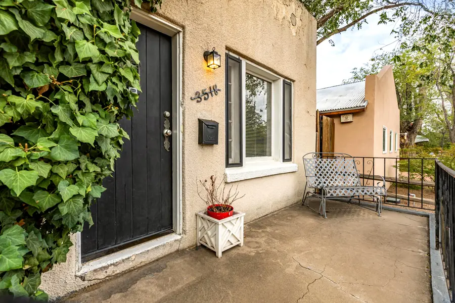 3518 Campus Boulevard Ne, Albuquerque, NM 87106 - #3