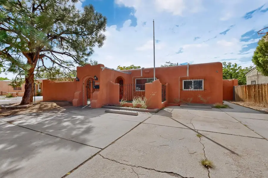429 General Somervell Street Ne, Albuquerque, NM 87123 - #2