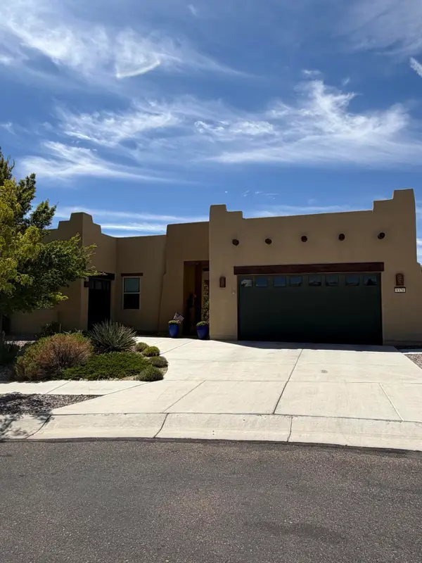 9328 Wind Caves Way Nw, Albuquerque, NM 87120