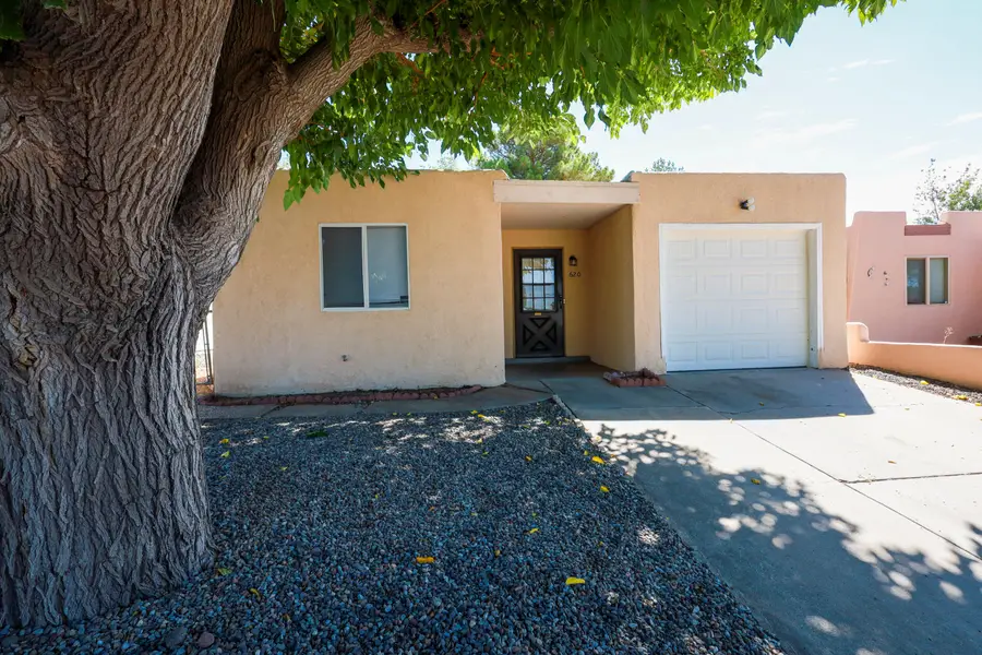 620 Mountain View Avenue Ne, Albuquerque, NM 87123 - #2