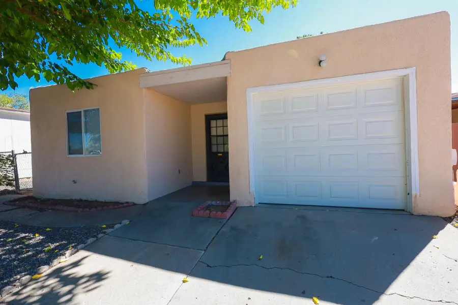 620 Mountain View Avenue Ne, Albuquerque, NM 87123 - #3