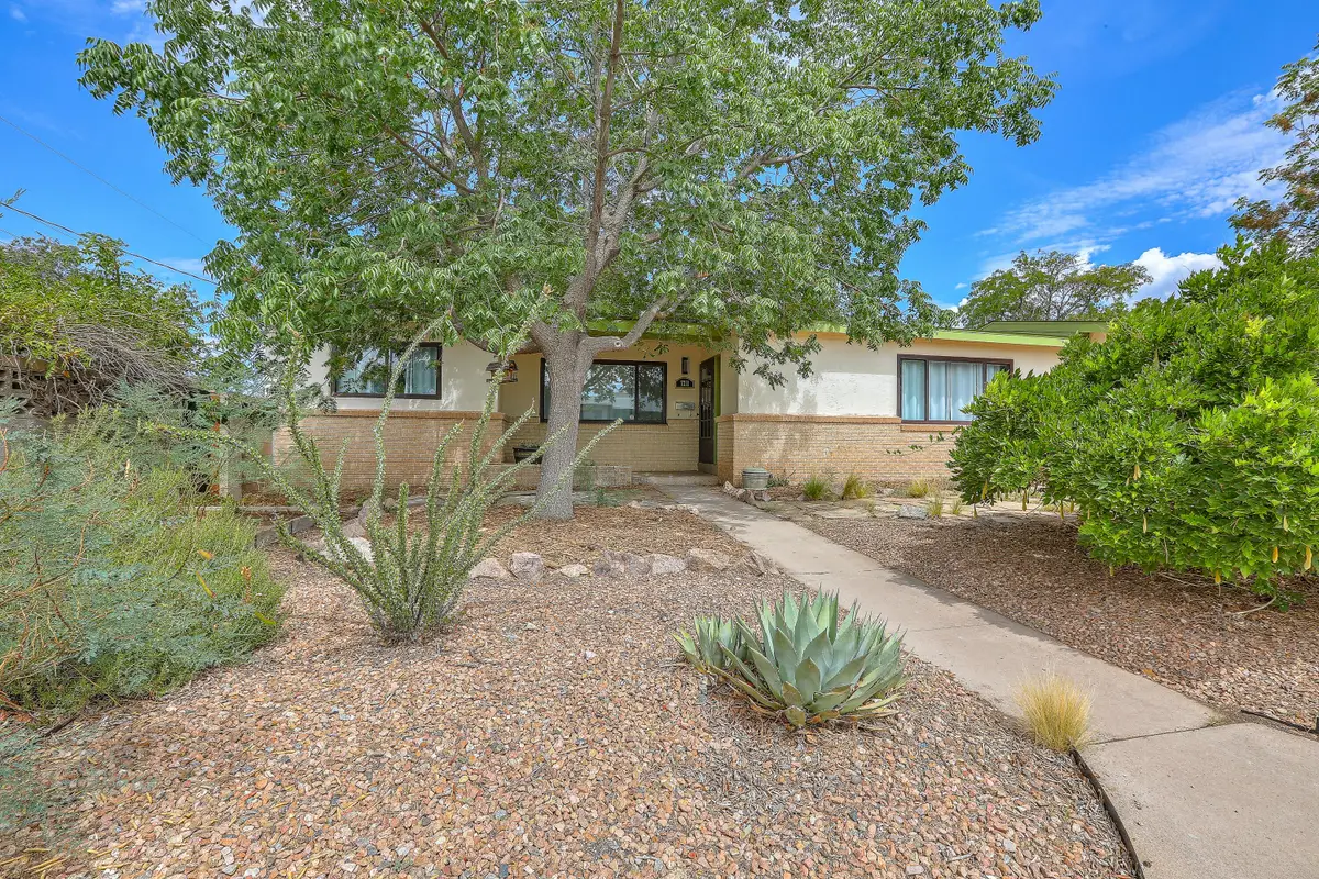 7211 Mountain Road Ne, Albuquerque, NM 87110 - #1