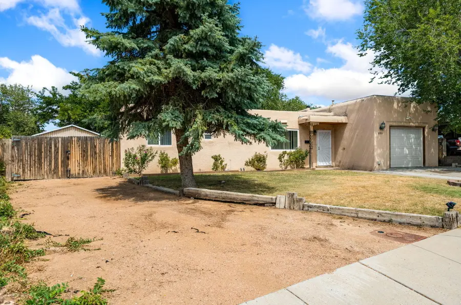 8909 Shoshone Road Ne, Albuquerque, NM 87111 - #2