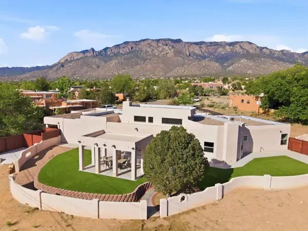 1724 Quail Run Court Ne, Albuquerque, NM 87122