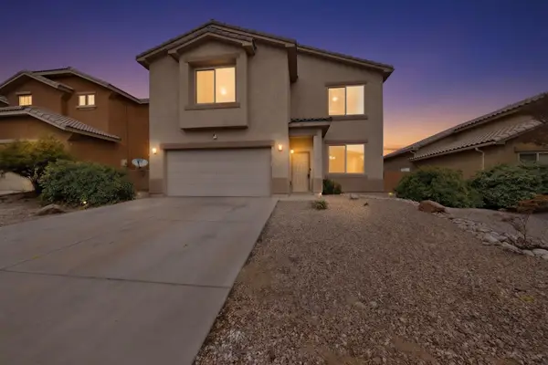 3905 North Pole Loop Ne, Rio Rancho, NM 87144