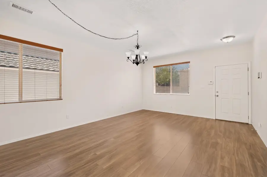 3905 North Pole Loop Ne, Rio Rancho, NM 87144 - #3