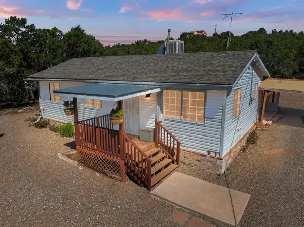 275 Sedillo Hill Road, Tijeras, NM 87059