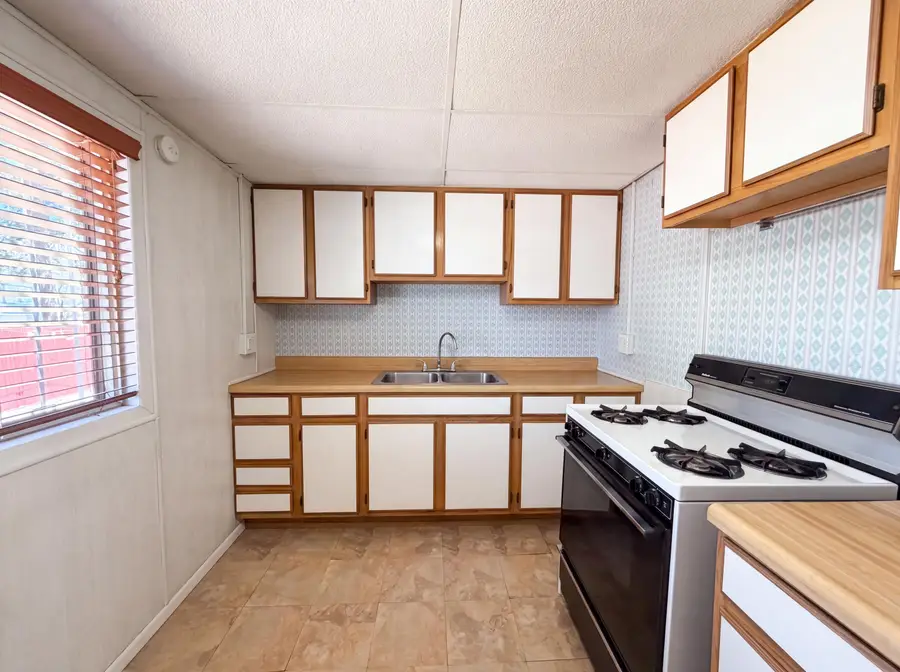 1758 39th Street, Los Alamos, NM 87544 - #2