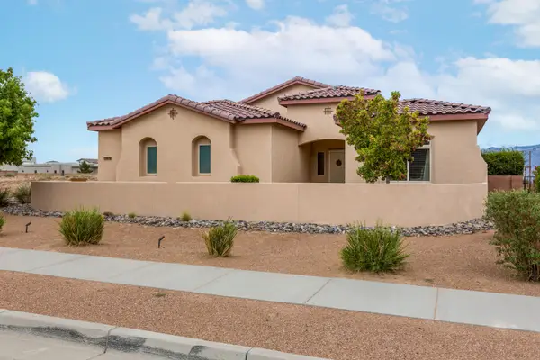 7832 Urraca Street Nw, Albuquerque, NM 87120