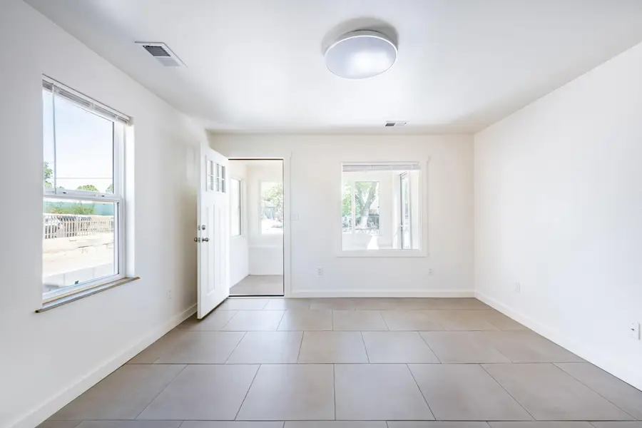 223 55th Street Nw, Albuquerque, NM 87105 - #2