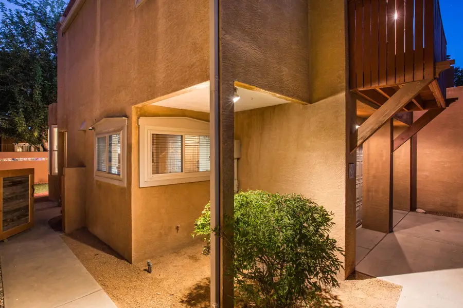 3036 Sombra Del Rio Nw, Albuquerque, NM 87107 - #3