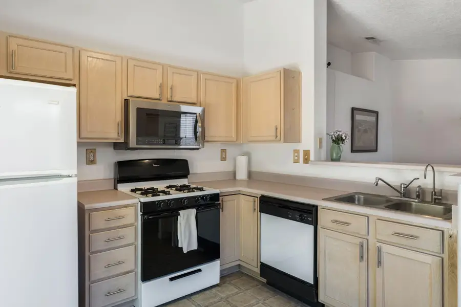6004 Cyonus Avenue Nw, Albuquerque, NM 87114 - #3