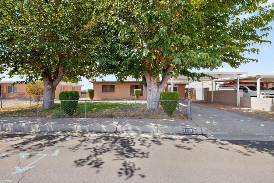 2733 Indiana Street Ne, Albuquerque, NM 87110 - #2