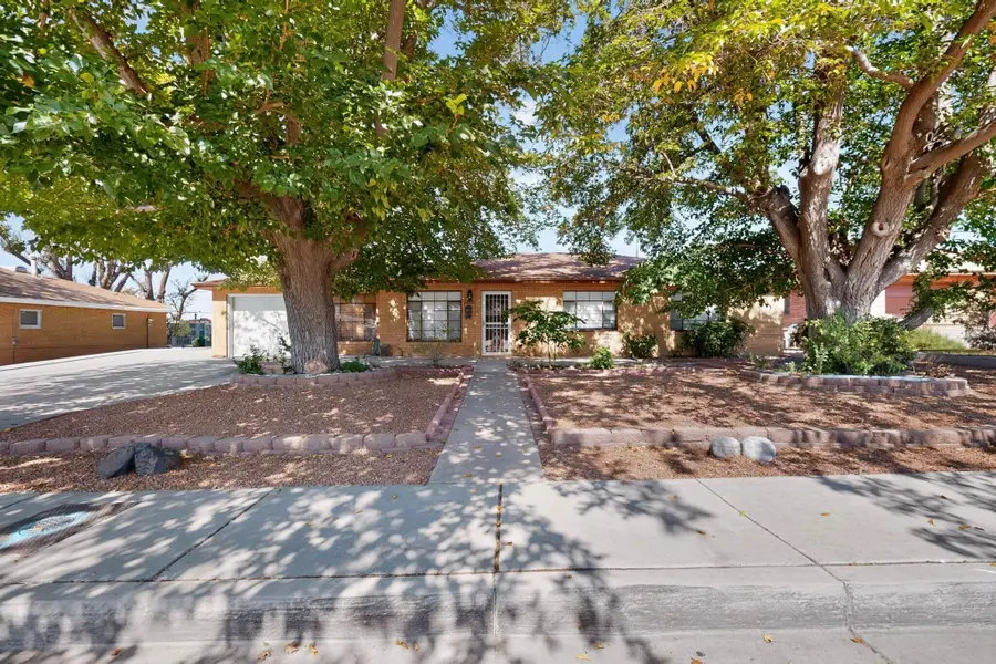 2015 Vermont Street Ne, Albuquerque, NM 87110 - #2