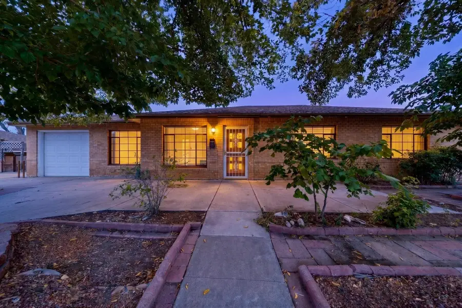 2015 Vermont Street Ne, Albuquerque, NM 87110 - #3