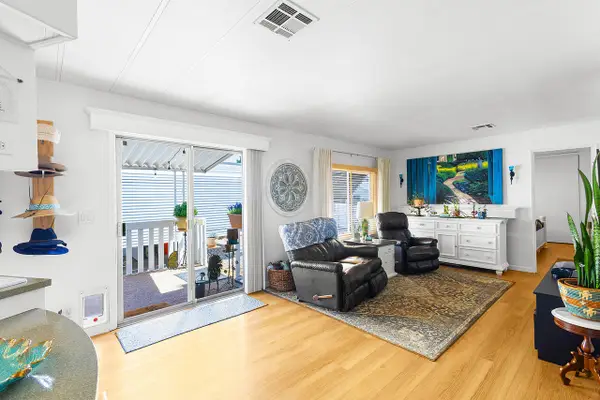 7112 Pan American East Ne #UNIT 70, Albuquerque, NM 87109