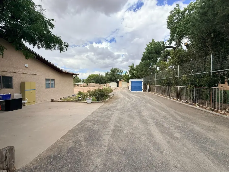 8901 Rio Grande Boulevard Nw, Los Ranchos De Albuquerque, NM 87114 - #2