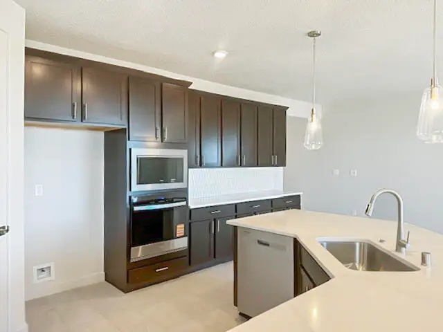 2467 Marble Avenue Ne, Rio Rancho, NM 87144 - #2