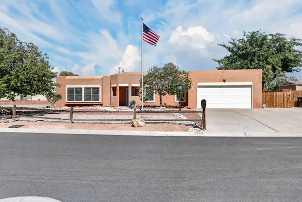 916 Player Loop Se, Rio Rancho, NM 87124