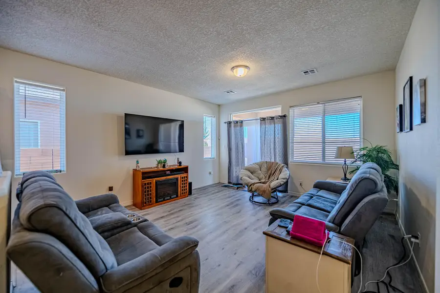 240 Rio Chama Circle Sw, Los Lunas, NM 87031 - #3