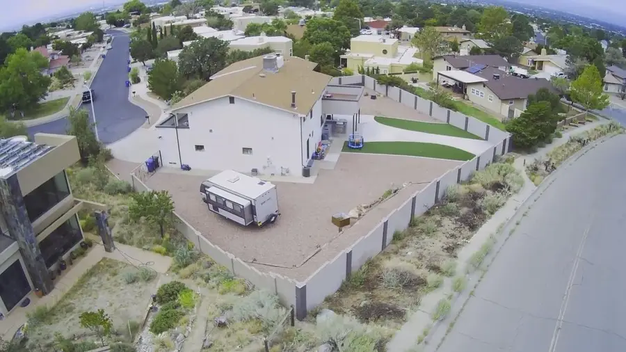 2025 Circulo Del Monte, Albuquerque, NM 87112 - #2