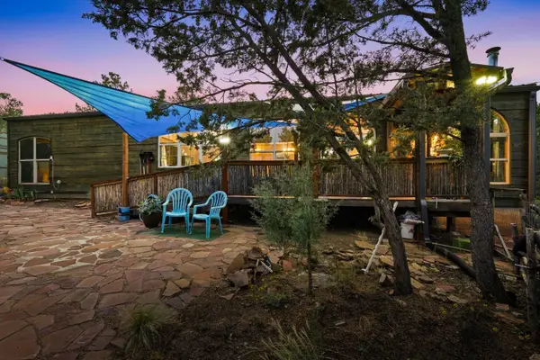 24 Easy Street, Tijeras, NM 87059