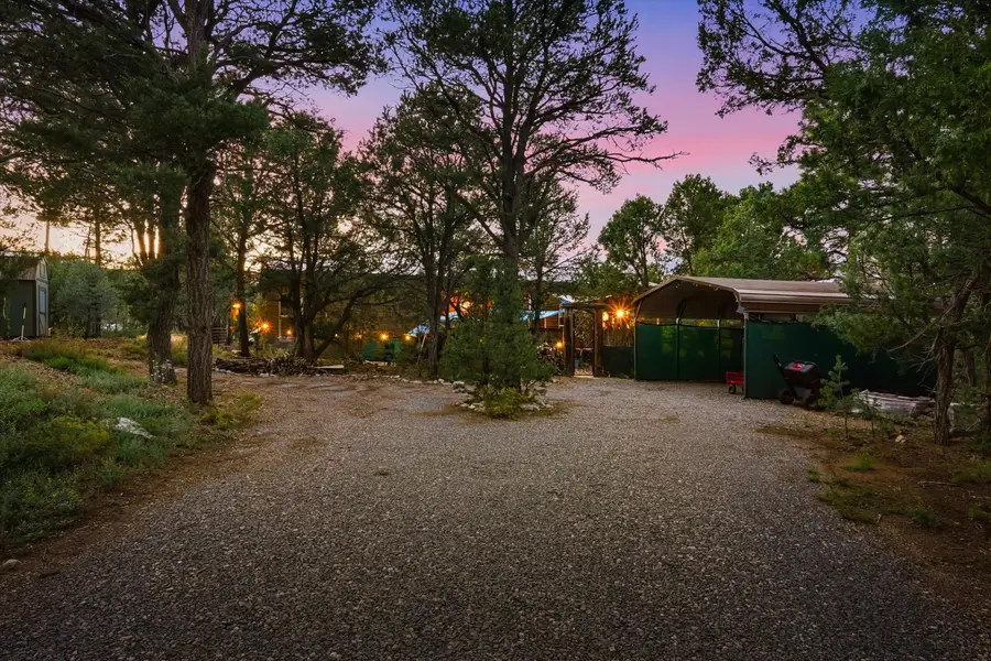 24 Easy Street, Tijeras, NM 87059 - #3