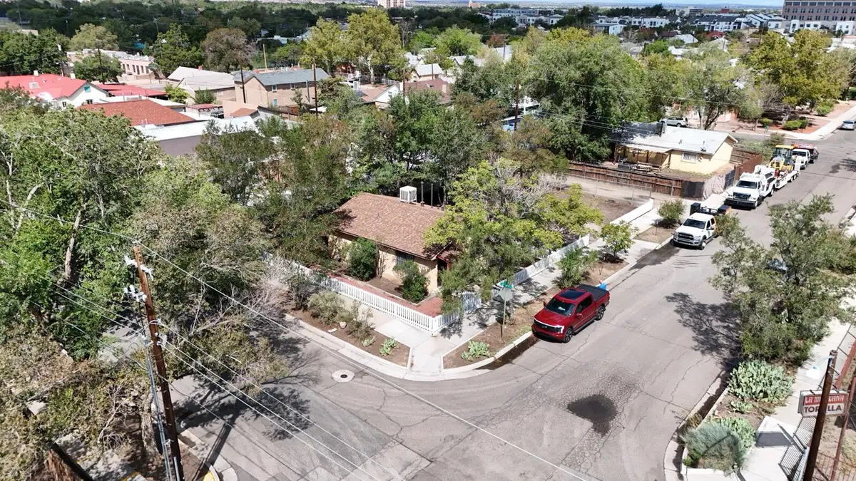 823 5th Street Sw, Albuquerque, NM 87102 - #1