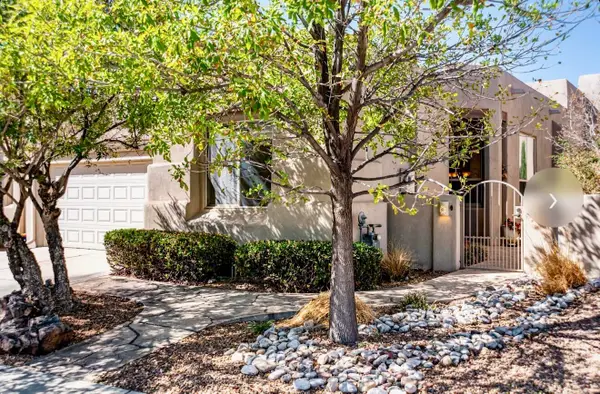 8805 Desert Fox Way Ne, Albuquerque, NM 87122