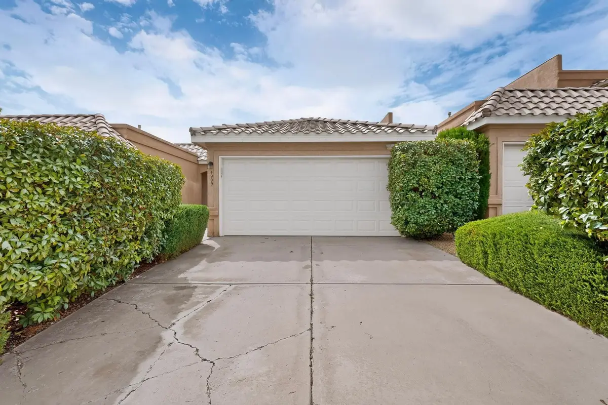 4909 Sereno Drive Ne, Albuquerque, NM 87111 - #1