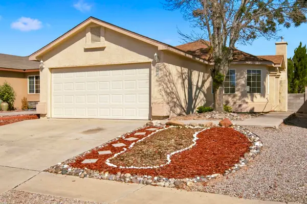 8409 Vista Chamisa Lane Sw, Albuquerque, NM 87121