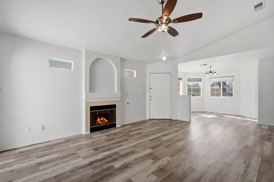 8409 Vista Chamisa Lane Sw, Albuquerque, NM 87121 - #3