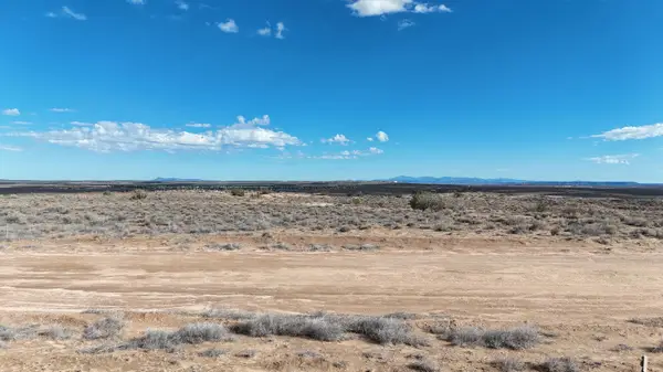 1332 Fig Loop Ne, Rio Rancho, NM 87144
