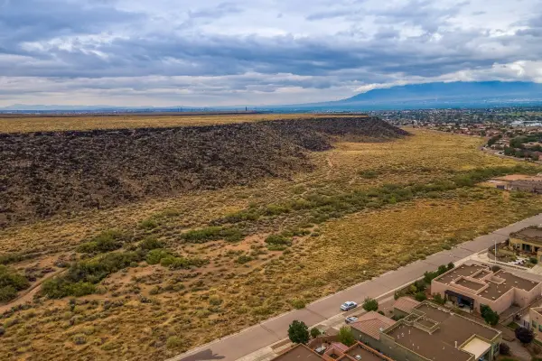 8705 Mesa Rain Road Nw, Albuquerque, NM 87120