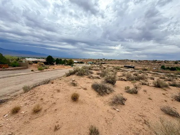 2015 San Pablo Road Ne, Rio Rancho, NM 87144