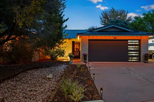 6601 Luella Anne Drive Ne, Albuquerque, NM 87109