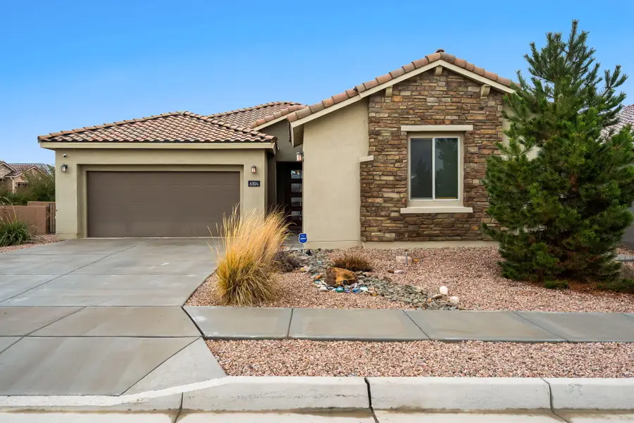 6304 Acadia Lane Ne, Rio Rancho, NM 87144 - #3