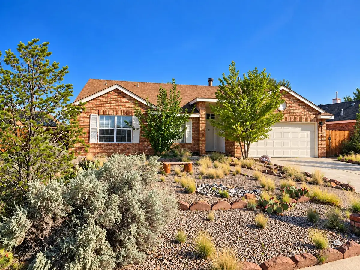 19 Pinon Avenue, Los Lunas, NM 87031 - #1