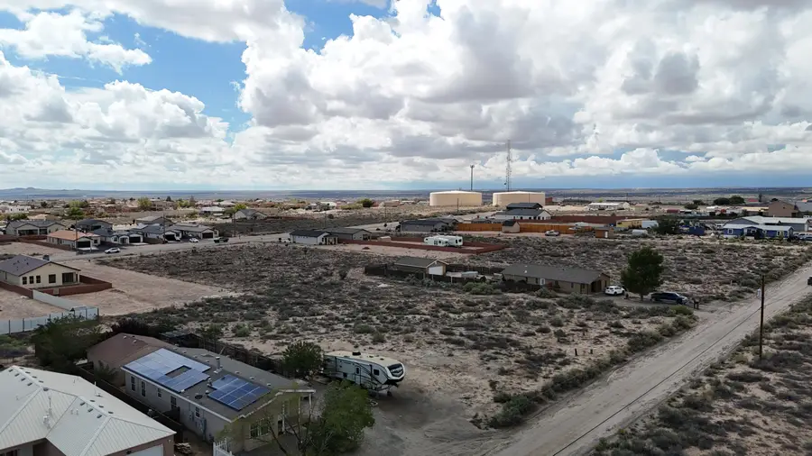 416 10th Avenue Ne, Rio Rancho, NM 87144 - #3