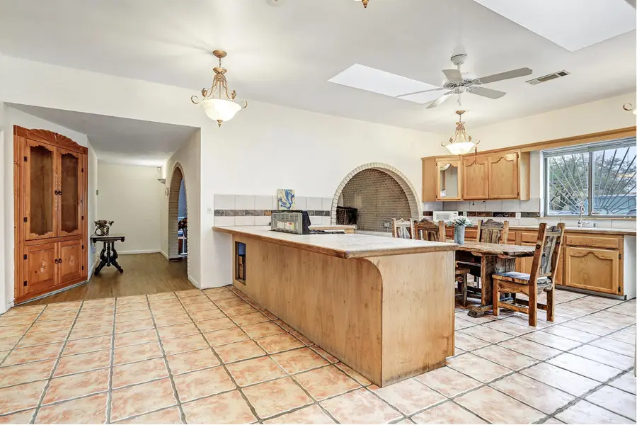 1114 10th Street Nw, Albuquerque, NM 87104 - #3