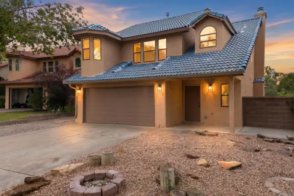 7628 Oakland Avenue Ne, Albuquerque, NM 87122