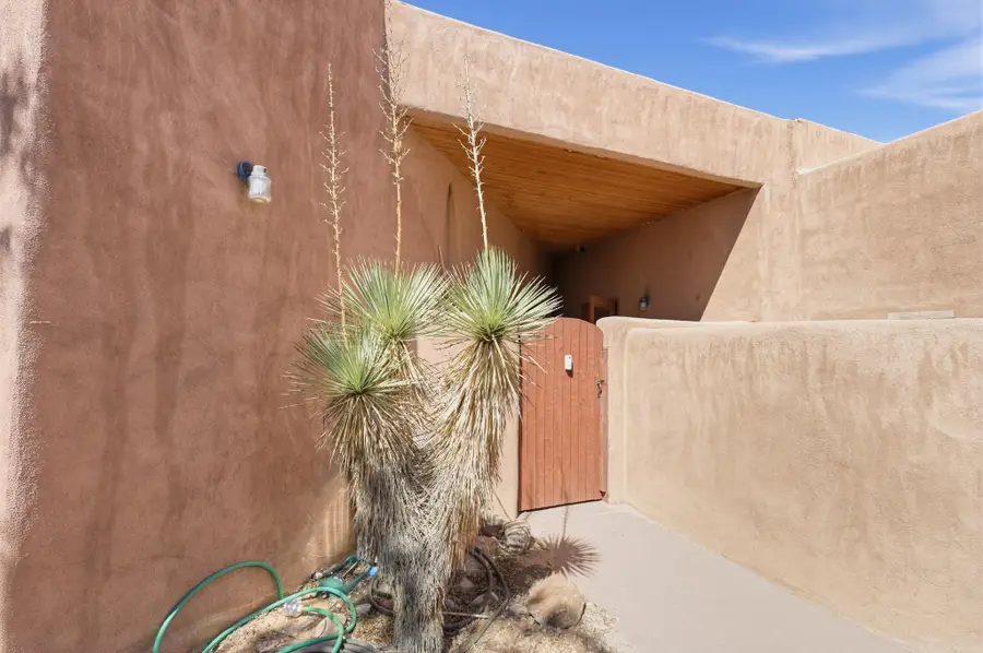 4908 Northern Trail Nw, Albuquerque, NM 87120 - #2
