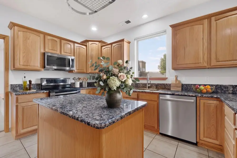 9905 Cardinal Street Nw, Albuquerque, NM 87114 - #3